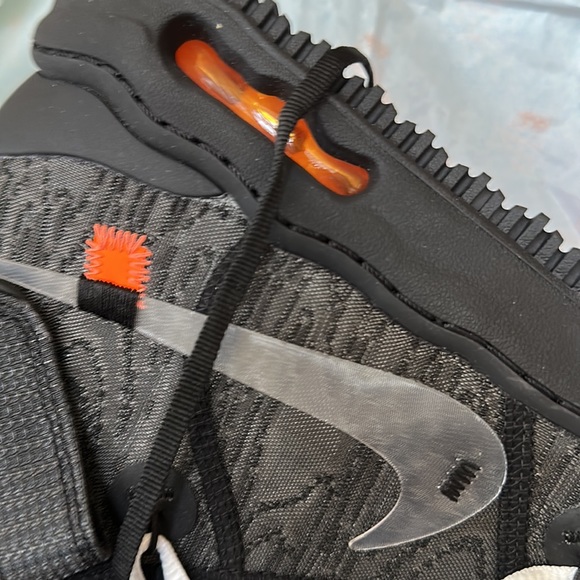 Nike Off-White x Air Force 1 Mid 'Black - Picture 5 of 10